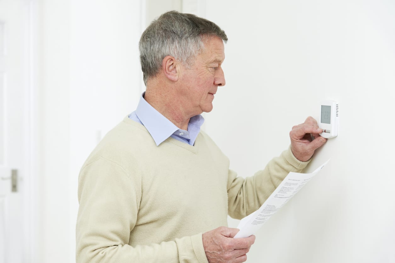 How to Know When to Change Your Thermostat's Batteries